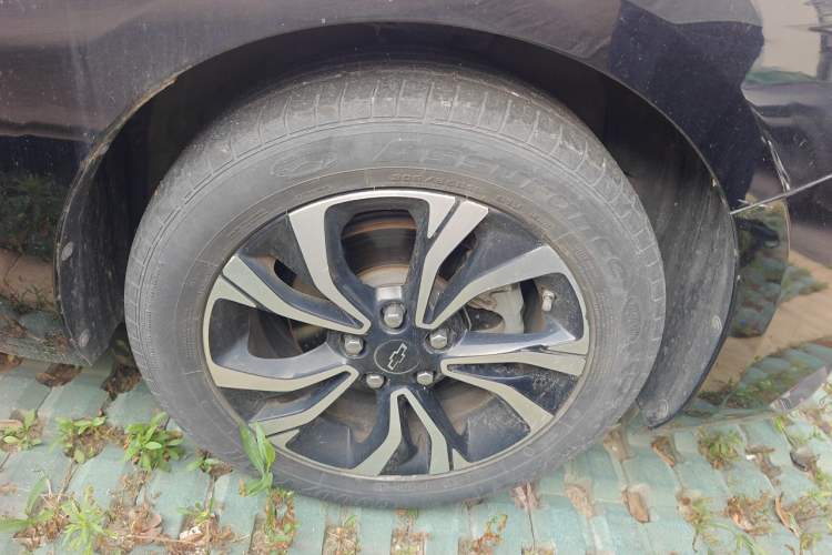 Used Chevrolet Monza 2019 RS 330T Automatic Comfort Edition China VI Standard Right Front Wheel Hub