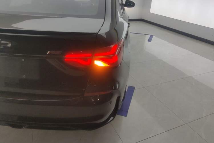 Used Chevrolet Monza 2019 RS 330T Automatic Sporty Edition China VI Standard Right Rear Taillight