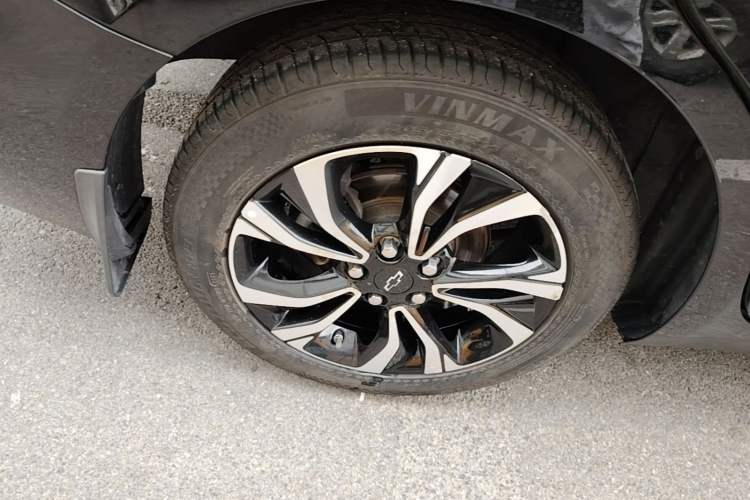 Used Chevrolet Monza 2019 RS 330T Automatic Comfort Edition China VI Standard Right Rear Wheel Hub