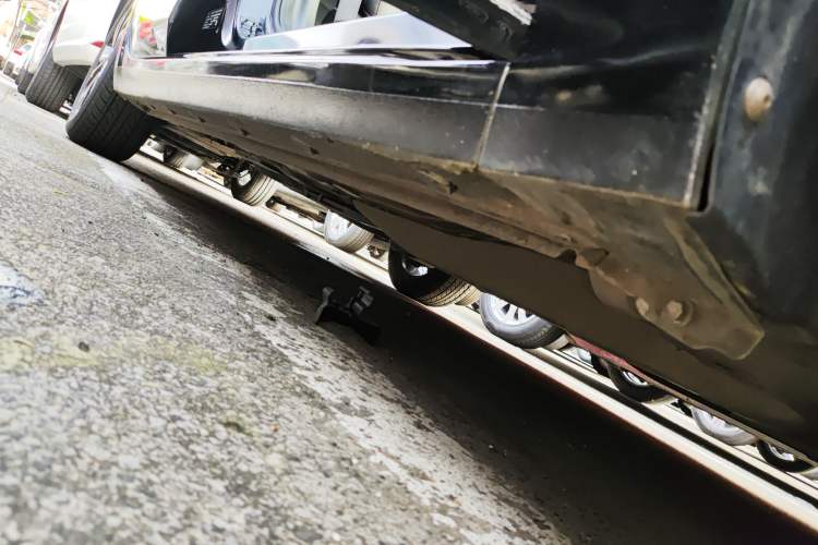 Used Chevrolet Monza 2019 RS 330T Automatic Sporty Edition China VI Standard Right Side Sill