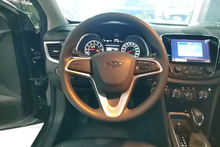 Used Chevrolet Monza 2019 Redline 320T Dual-Clutch Joyful Edition China VI Standard Steering Wheel