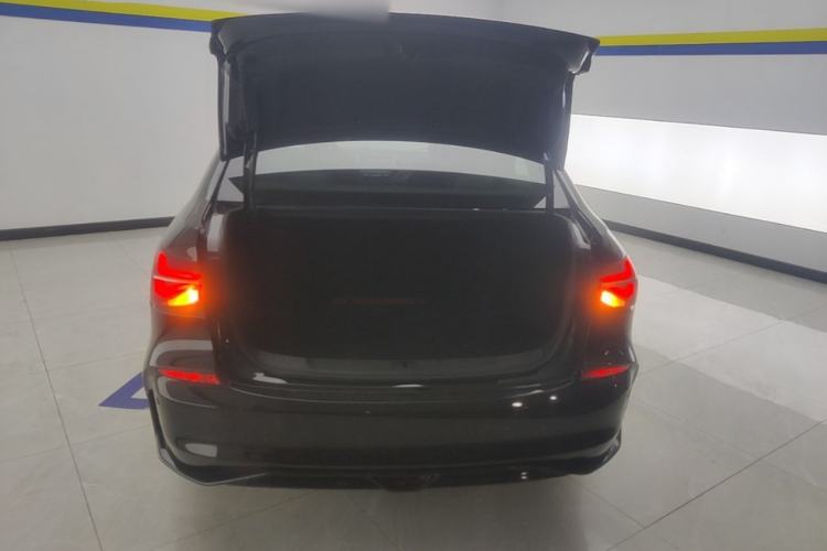 Used Chevrolet Monza 2019 RS 330T Automatic Sporty Edition China VI Standard Trunk