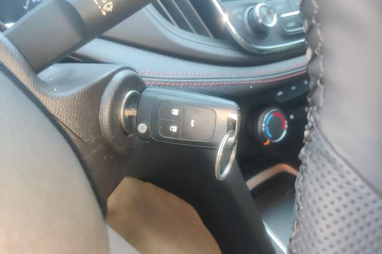 Used Chevrolet Monza 2019 RS 330T Automatic Sporty Edition China VI Standard Vehicle Key