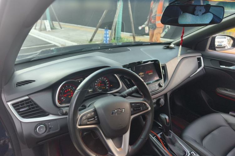 Used Chevrolet Monza 2019 RS 330T Automatic Comfort Edition China VI Standard Center Console