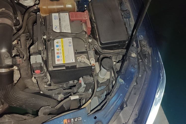 Used Chevrolet Monza 2019 RS 330T Automatic Comfort Edition China VI Standard Engine Bay Left