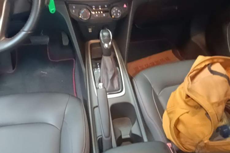 Used Chevrolet Monza 2019 RS 330T Automatic Comfort Edition China VI Standard Gear Lever