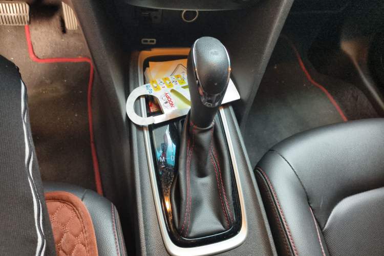 Used Chevrolet Monza 2019 RS 330T Automatic Comfort Edition China VI Standard Gear Lever