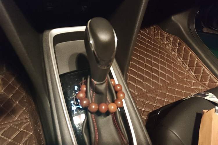 Used Chevrolet Monza 2019 RS 330T Automatic Comfort Edition China VI Standard Gear Lever