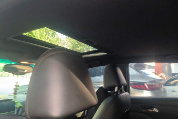 Used Chevrolet Monza 2019 RS 330T Automatic Comfort Edition China VI Standard Headliner