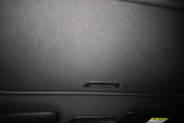 Used Chevrolet Monza 2019 RS 330T Automatic Comfort Edition China VI Standard Headliner