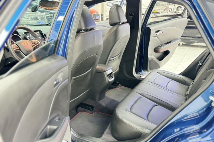 Used Chevrolet Monza 2019 RS 330T Automatic Comfort Edition China VI Standard Interior 3