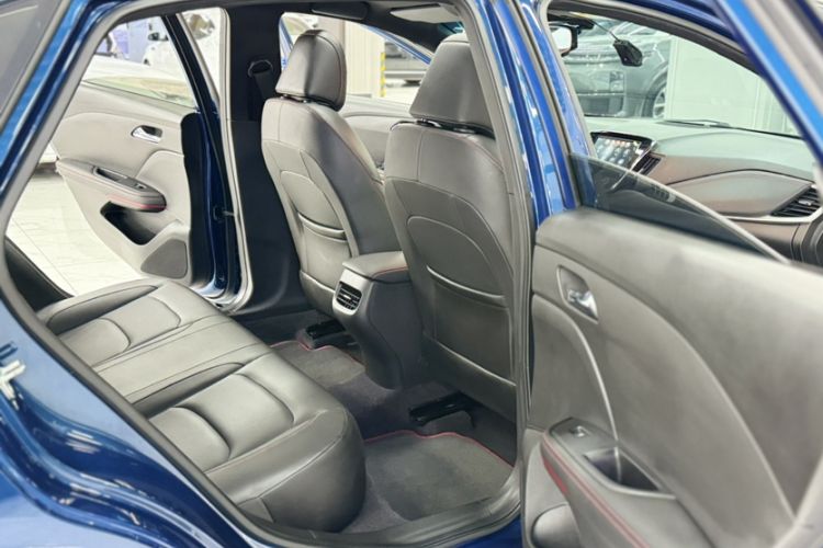 Used Chevrolet Monza 2019 RS 330T Automatic Comfort Edition China VI Standard Interior 8
