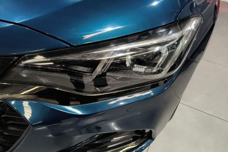 Used Chevrolet Monza 2019 RS 330T Automatic Comfort Edition China VI Standard Left Front Headlight