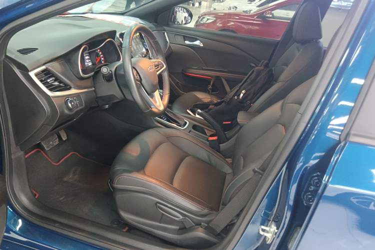 Used Chevrolet Monza 2019 RS 330T Automatic Comfort Edition China VI Standard Left Front Seat