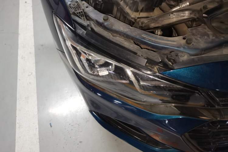 Used Chevrolet Monza 2019 RS 330T Automatic Comfort Edition China VI Standard Right Front Headlight