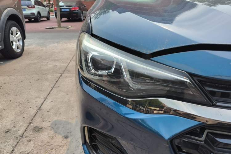 Used Chevrolet Monza 2019 RS 330T Automatic Comfort Edition China VI Standard Right Front Headlight