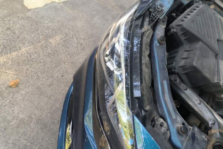 Used Chevrolet Monza 2019 RS 330T Automatic Comfort Edition China VI Standard Right Front Headlight