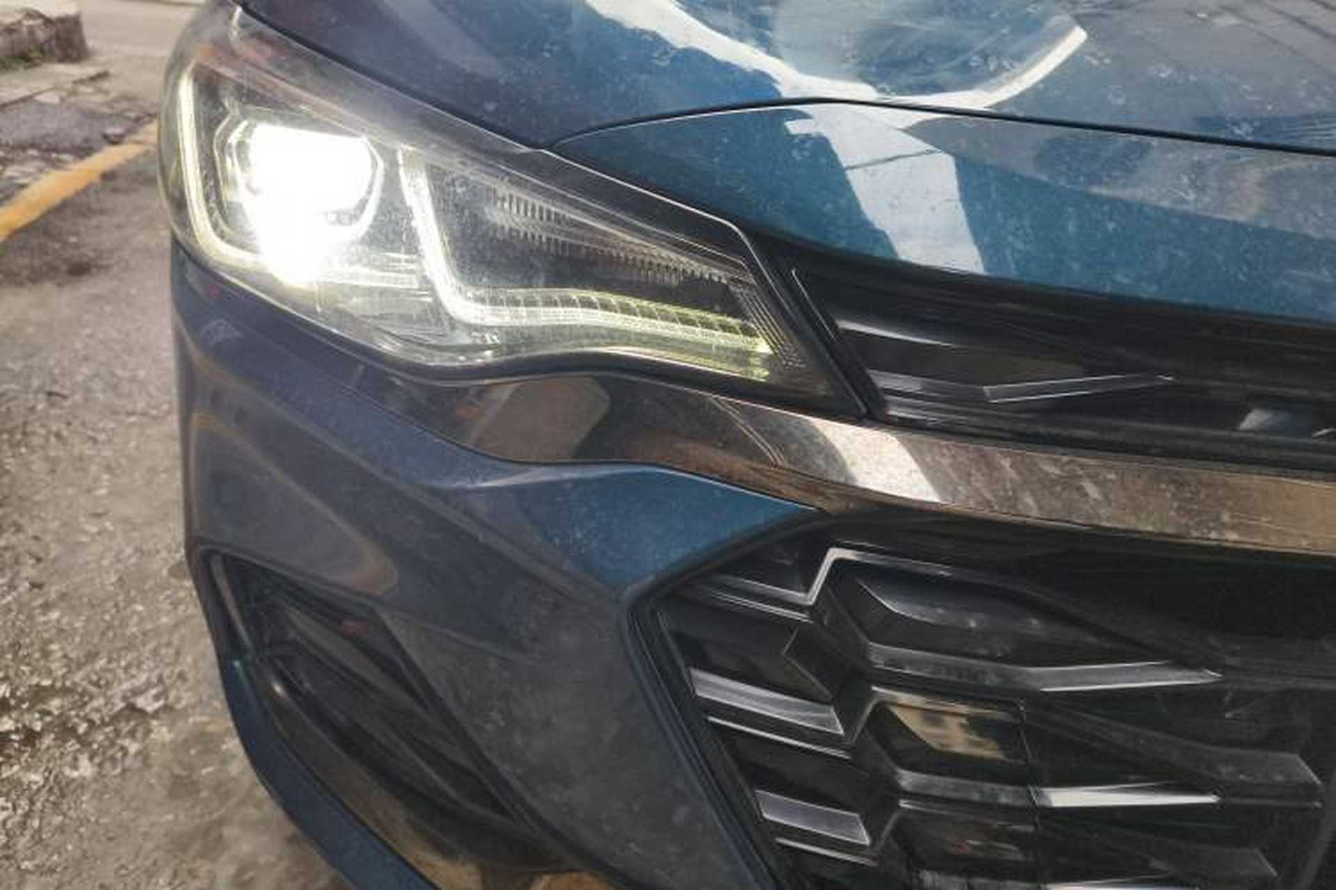 Used Chevrolet Monza 2019 RS 330T Automatic Comfort Edition China VI Standard Right Front Headlight