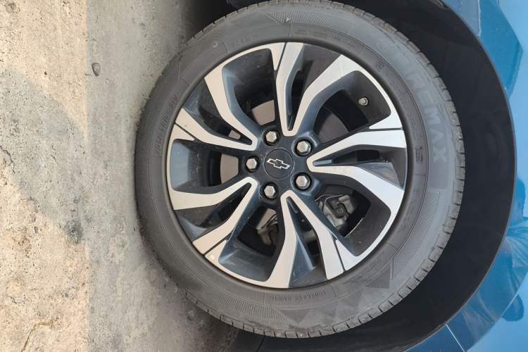 Used Chevrolet Monza 2019 RS 330T Automatic Comfort Edition China VI Standard Right Front Wheel Hub