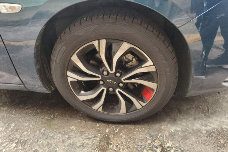 Used Chevrolet Monza 2019 RS 330T Automatic Comfort Edition China VI Standard Right Front Wheel Hub