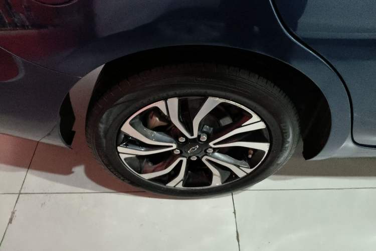Used Chevrolet Monza 2019 RS 330T Automatic Comfort Edition China VI Standard Right Rear Wheel Hub
