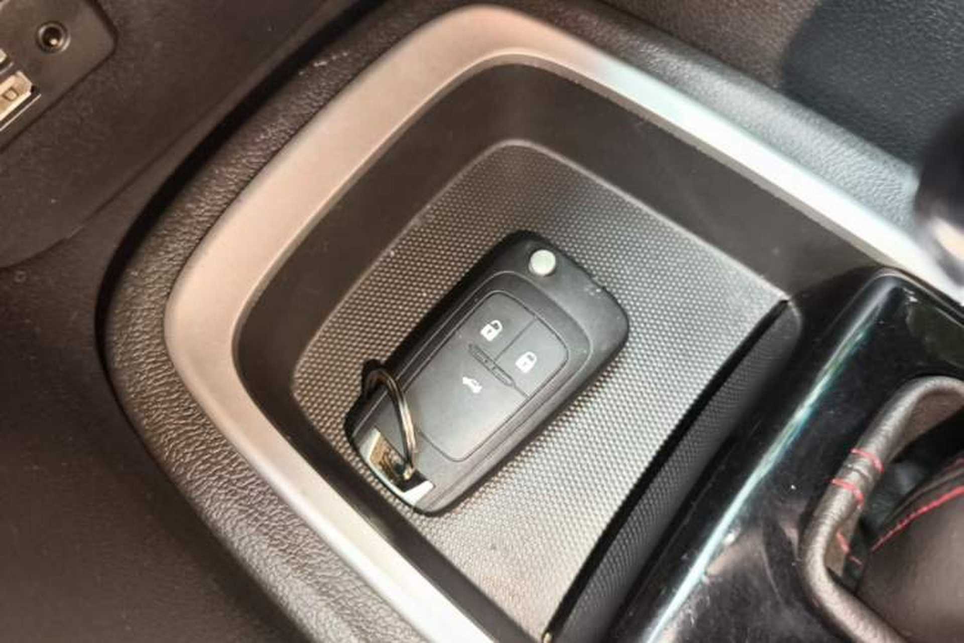 Used Chevrolet Monza 2019 RS 330T Automatic Comfort Edition China VI Standard Vehicle Key