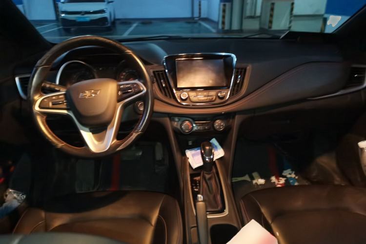 Used Chevrolet Monza 2019 RS 330T Automatic Comfort Edition China VI Standard Center Console