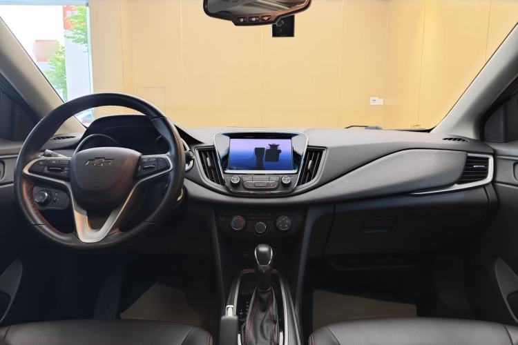 Used Chevrolet Monza 2019 Redline 320T Dual-Clutch Sporty Version China VI Standard Audio And AC Panel