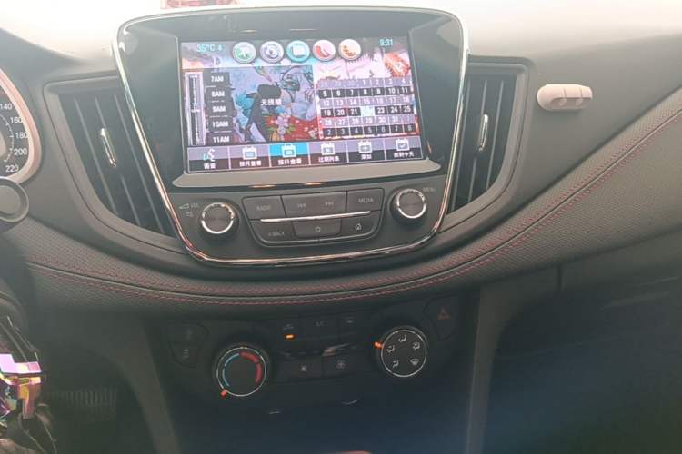 Used Chevrolet Monza 2019 RS 330T Automatic Comfort Edition China VI Standard Audio And AC Panel