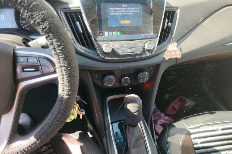 Used Chevrolet Monza 2019 Redline 320T Dual-Clutch Joyful Edition China VI Standard Audio And AC Panel