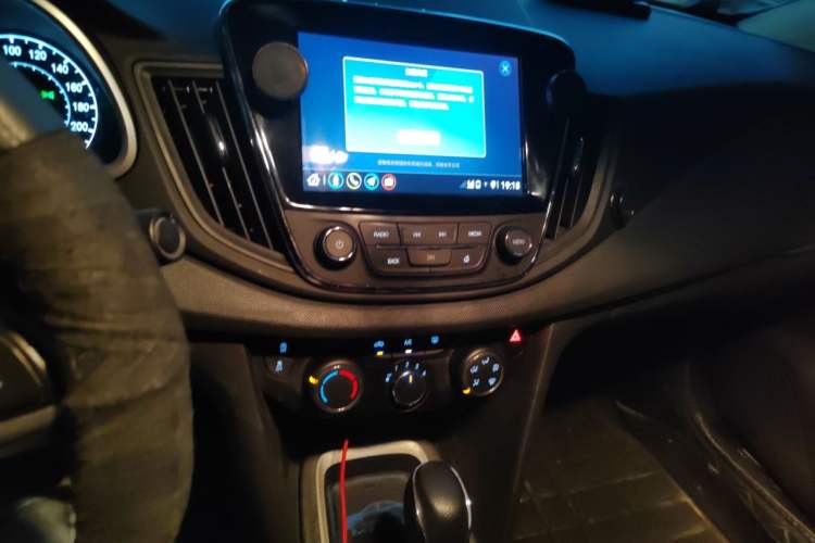 Used Chevrolet Monza 2019 Redline 320T Dual-Clutch Joyful Edition China VI Standard Audio And AC Panel