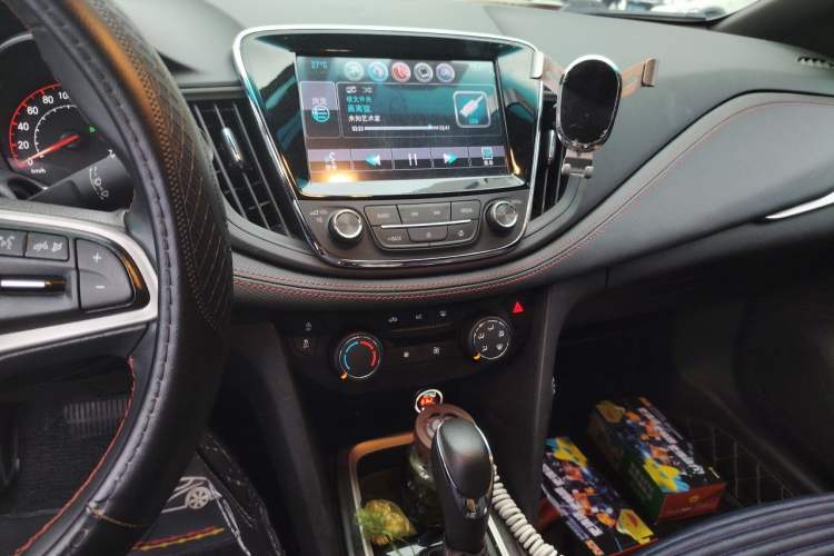 Used Chevrolet Monza 2019 RS 330T Automatic Comfort Edition China VI Standard Audio And AC Panel
