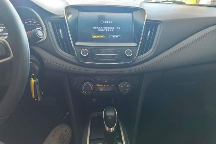 Used Chevrolet Monza 2019 RS 330T Automatic Comfort Edition China VI Standard Audio And AC Panel