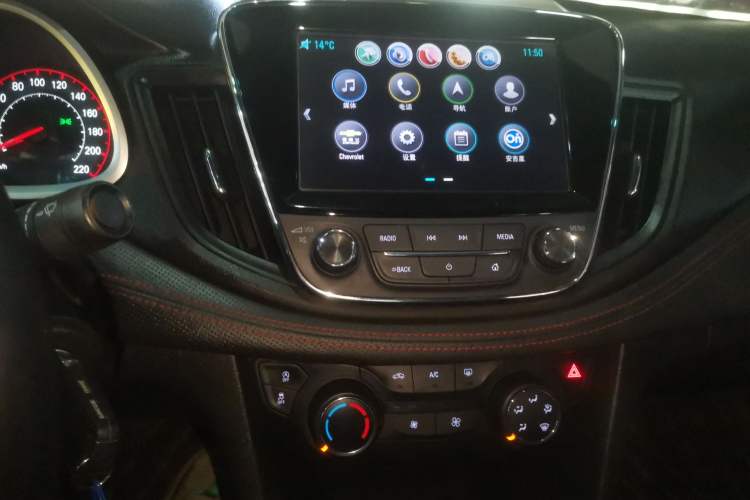 Used Chevrolet Monza 2019 RS 330T Automatic Comfort Edition China VI Standard Audio And AC Panel