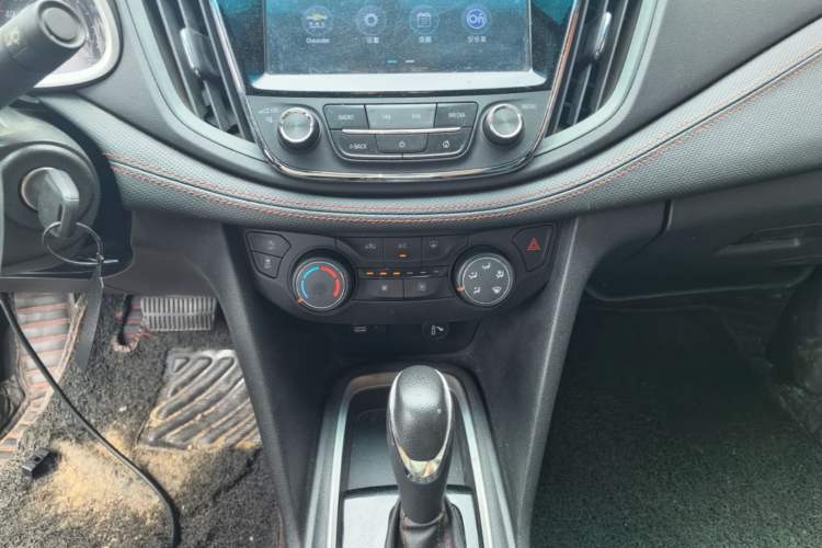 Used Chevrolet Monza 2019 RS 330T Automatic Comfort Edition China VI Standard Audio And AC Panel