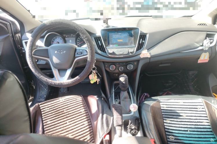 Used Chevrolet Monza 2019 Redline 320T Dual-Clutch Joyful Edition China VI Standard Center Console