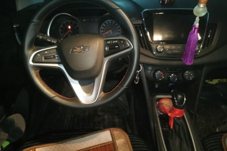 Used Chevrolet Monza 2019 Redline 320T Dual-Clutch Sporty Version China VI Standard Center Console