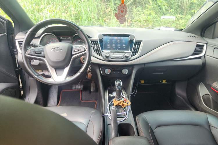Used Chevrolet Monza 2019 RS 330T Automatic Comfort Edition China VI Standard Center Console