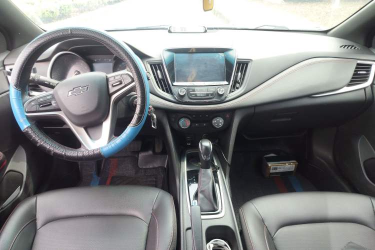 Used Chevrolet Monza 2019 RS 330T Automatic Comfort Edition China VI Standard Center Console