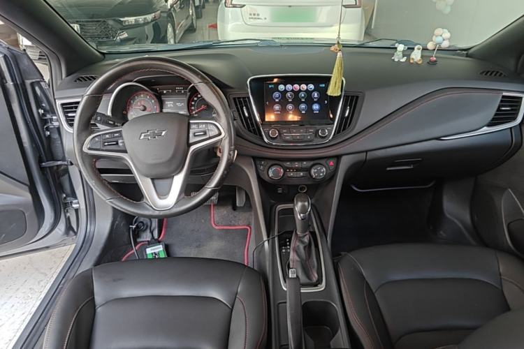 Used Chevrolet Monza 2019 RS 330T Automatic Comfort Edition China VI Standard Center Console