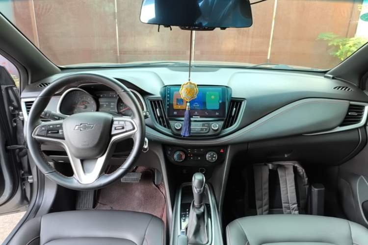 Used Chevrolet Monza 2019 RS 330T Automatic Comfort Edition China VI Standard Center Console