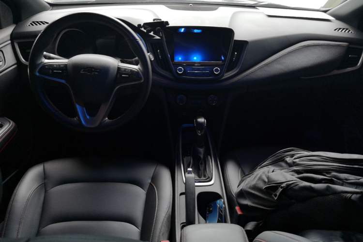 Used Chevrolet Monza 2019 RS 330T Automatic Comfort Edition China VI Standard Center Console