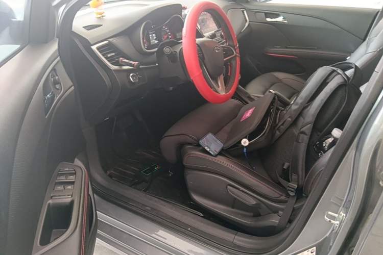 Used Chevrolet Monza 2019 RS 330T Automatic Comfort Edition China VI Standard Driver Seat
