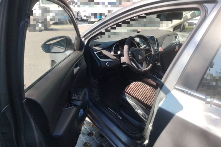 Used Chevrolet Monza 2019 Redline 320T Dual-Clutch Joyful Edition China VI Standard Driver Seat
