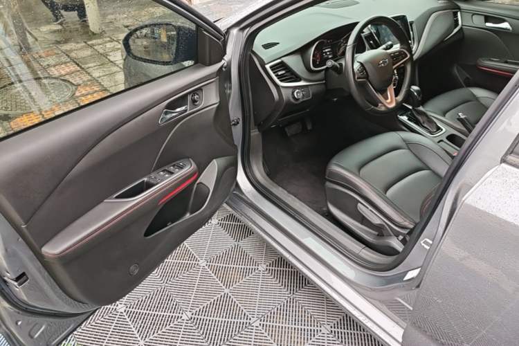 Used Chevrolet Monza 2019 RS 330T Automatic Comfort Edition China VI Standard Driver Seat