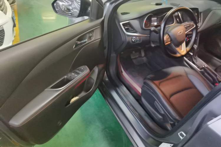 Used Chevrolet Monza 2019 RS 330T Automatic Comfort Edition China VI Standard Driver Seat