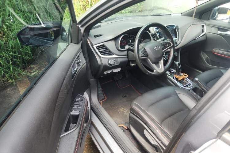 Used Chevrolet Monza 2019 RS 330T Automatic Comfort Edition China VI Standard Driver Seat