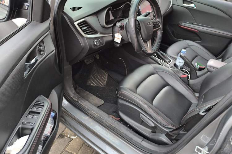 Used Chevrolet Monza 2019 RS 330T Automatic Comfort Edition China VI Standard Driver Seat