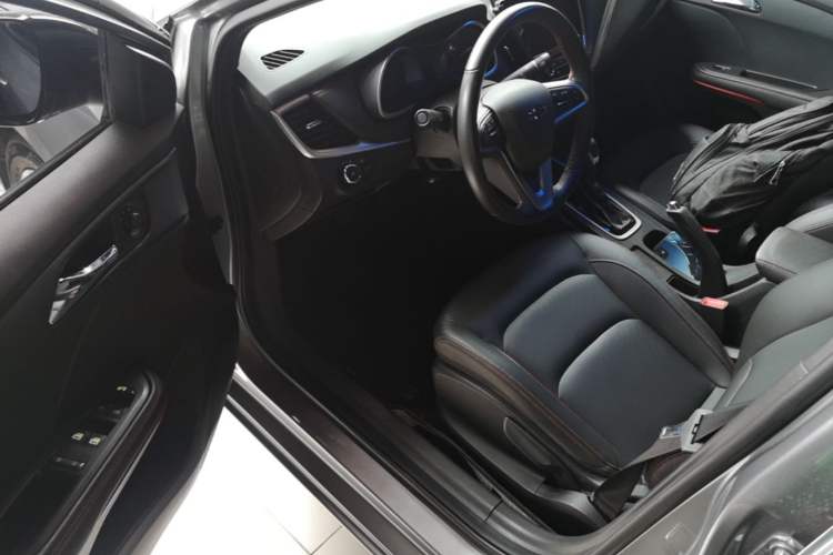 Used Chevrolet Monza 2019 RS 330T Automatic Comfort Edition China VI Standard Driver Seat