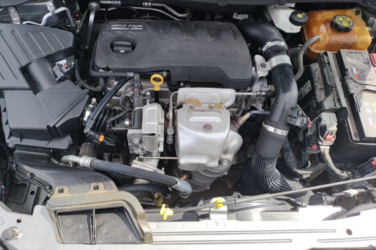 Used Chevrolet Monza 2019 RS 330T Automatic Comfort Edition China VI Standard Engine Bay